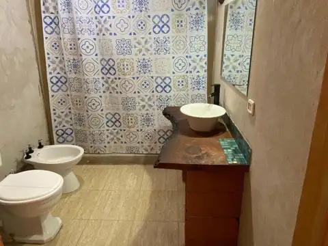 Casa 7 ambientes con 3 baños
