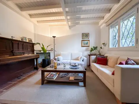 Depto Tipo Casa en Venta al Este