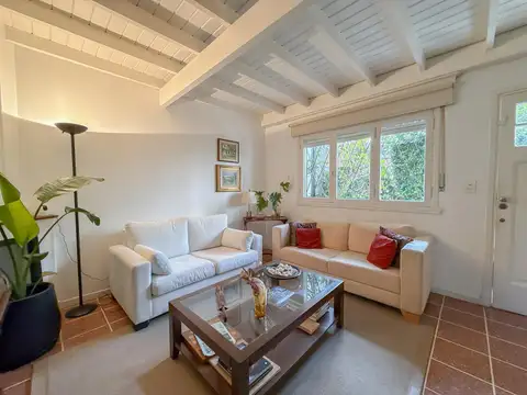 Depto Tipo Casa en Venta de 5 ambientes