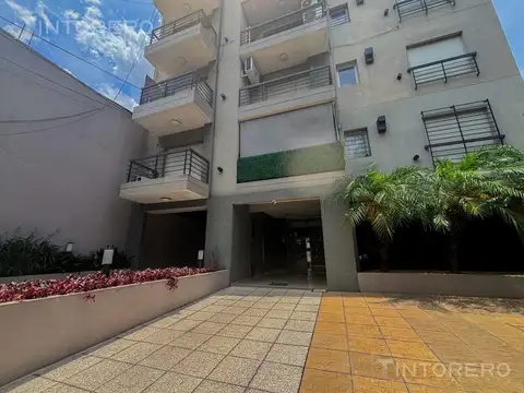 Departamento en Alquiler en Moron, $ 400.000