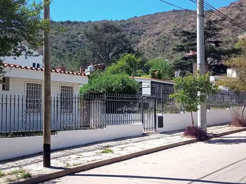 Casa 7 ambientes con 3 baños