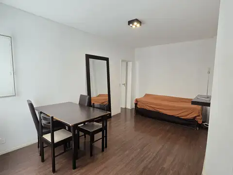 Sarmiento 600, Piso 5