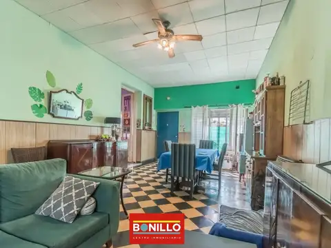 CASA 4 AMBIENETS CON JARDÍN EN VENTA Villa Devoto