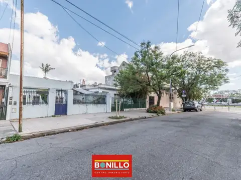 CASA 4 AMBIENETS CON JARDÍN EN VENTA Villa Devoto