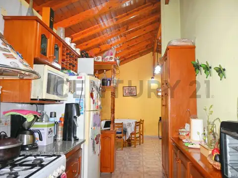 Departamento 4 ambientes con 2 baños