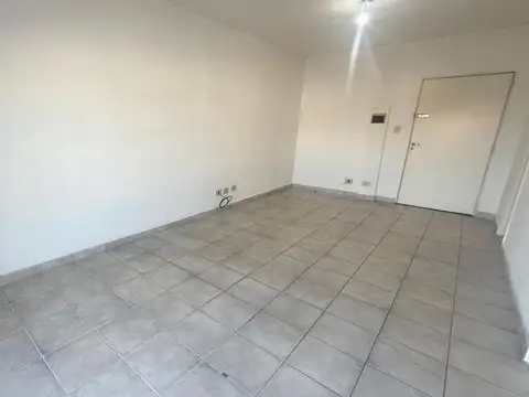 Pi Y Margall 400, Piso 7