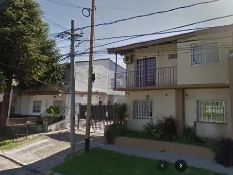Dúplex en venta de 3 dormitorios c/ cochera en San Miguel