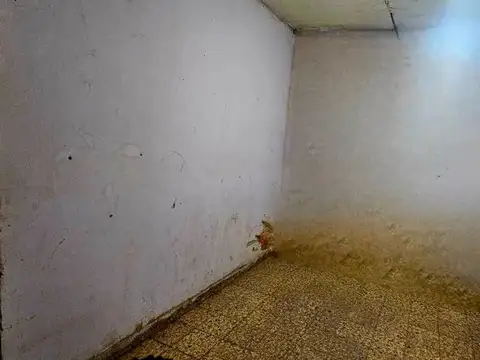 TERRENO AMPLIO CON CASA PARA RECICLAR BUENA NUEVA