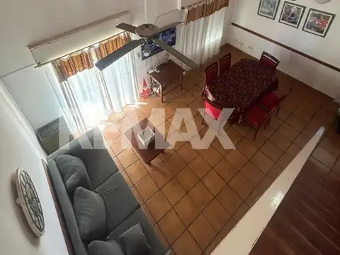 Casa 5 ambientes con 1 baño