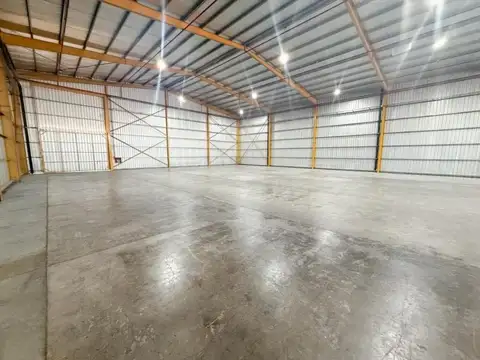 ALQUILER GALPON 1000 metros CON SEGURIDAD ZONA SUR