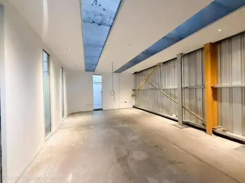ALQUILER GALPON 1000 metros CON SEGURIDAD ZONA SUR