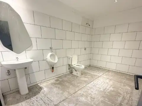GALPON EN ALQUILE 1000m2 CON SEGURIDAD ZONA SUR DEPOSITO