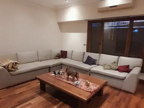 Casa en Venta en Martin Coronado, USD 210.000