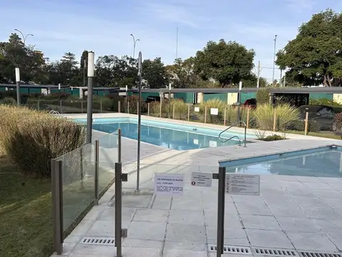 Departamento 6 ambientes con 2 baños
