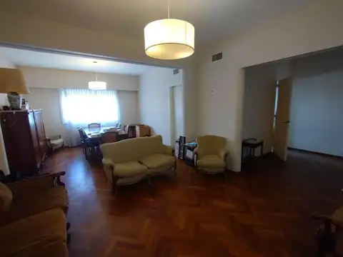 Departamento en Venta de 6 ambientes