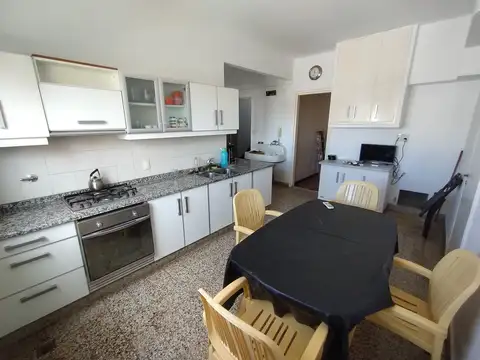 Departamento 4 dormitorios piso exclusivo a paso de Oroño y paseo del siglo