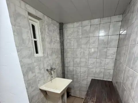 Depto Tipo Casa en Alquiler con 1 cocheras