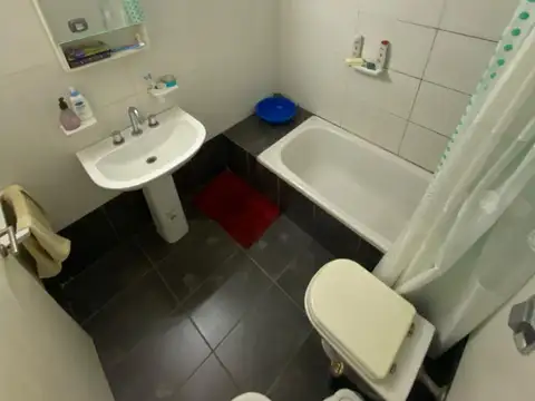 Presidente Roca 500, Piso 04