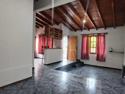 Casa en Venta con 1 cochera