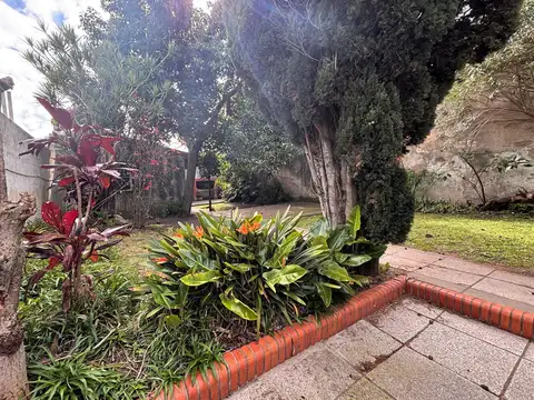 Departamento en Venta con 4 cocheras