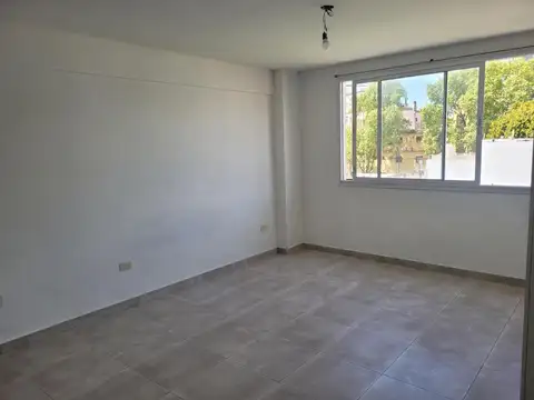 Monoambiente al C/Frente muy luminoso 32m2