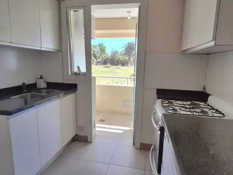 Departamento en Alquiler con 1 cocheras