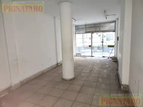 Local en Alquiler 40 años