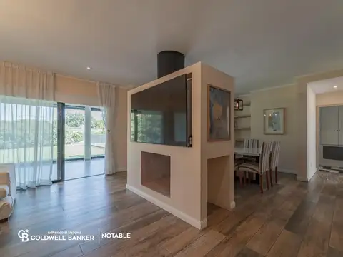 Casa en Alquiler con 7 cocheras