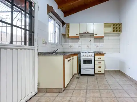 Casa en Alquiler en Carapachay, $ 1.600.000