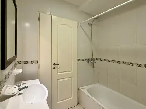 Departamento en Venta en Villa del Parque, USD 69.900