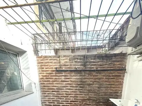 Casa 2 ambientes con 1 baño