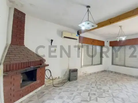 Juana de Ibarbourou 600, Piso 0