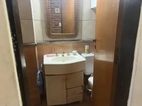 Depto Tipo Casa 4 ambientes con 2 baños