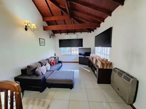 Casa en Venta en Longchamps, USD 110.000