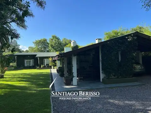 Casa en Venta con 2 cocheras