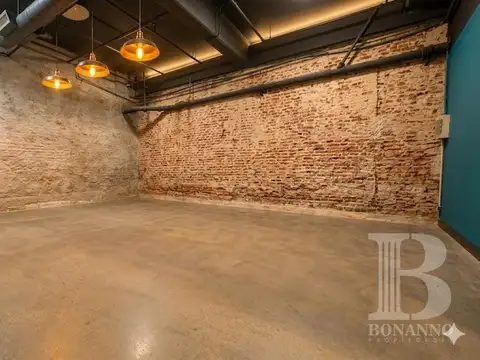 Oficina Monoambiente con 8 baños
