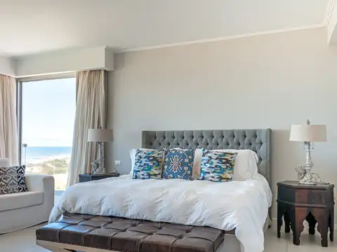 Departamento en Venta con 4 cocheras