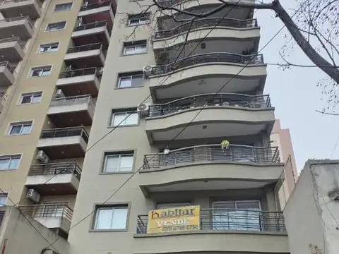 DEPARTAMENT0 2 AMB CON BALCON Y COCHERA!
