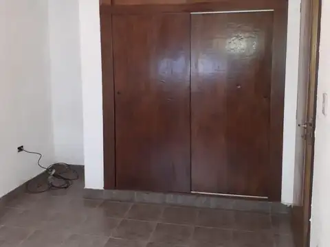 Departamento en Alquiler en Burzaco, $ 380.000