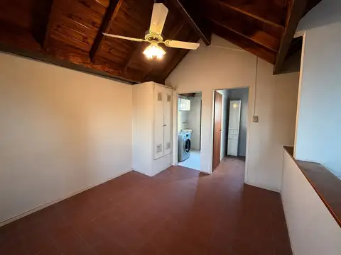 VENTA TRIPLEX 5 AMB COCHERA APTO CRÉDITO V URQUIZA