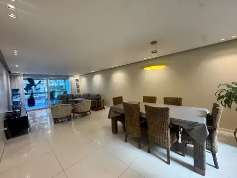 Teodoro García 1800, Piso 4