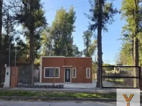 Casa en Venta con 1 cochera