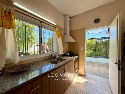 Casa en Venta con 1 cochera