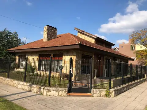 Rafael Calzada venta chalet 5 amb inmejorable ubicación