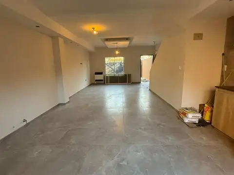 Casa en Alquiler en Los Polvorines, $ 1.300.000