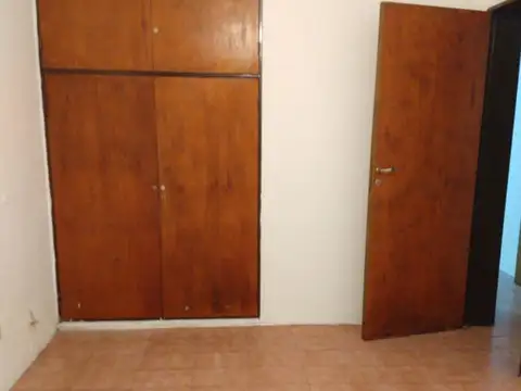 Departamento en Alquiler en Villa Hipodromo, $ 380.000