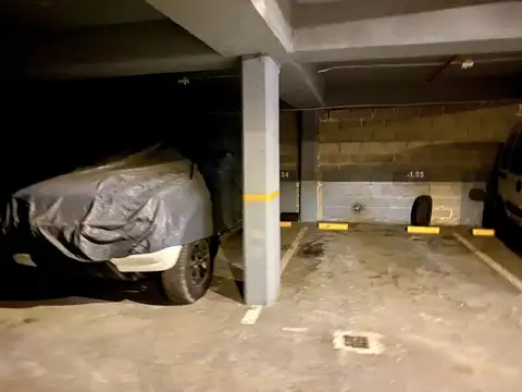 Cochera en Edificio Capitalinas
