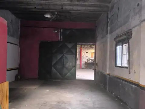 Local en Alquiler Via Púb.