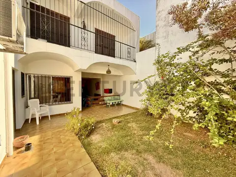 VENTA CASA 5 AMBIENTES VILLA LURO