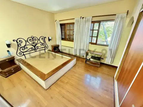 VENTA CASA 5 AMBIENTES VILLA LURO